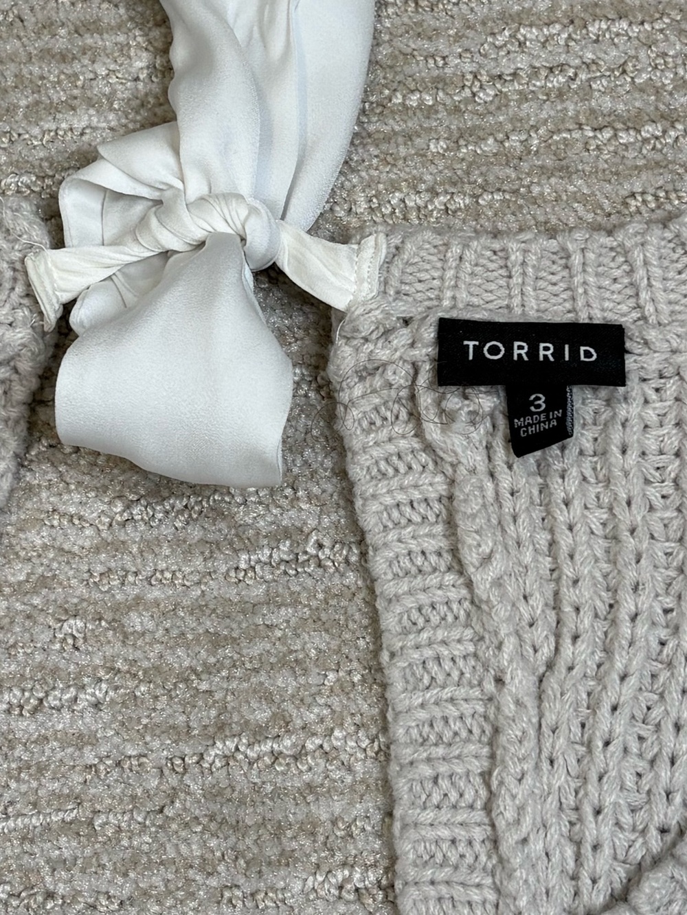 Torrid Cable Knit Ribbon Tie Back Sweater Size 3X 22/24 Taupe Slouchy Scoop Neck - Picture 3 of 10